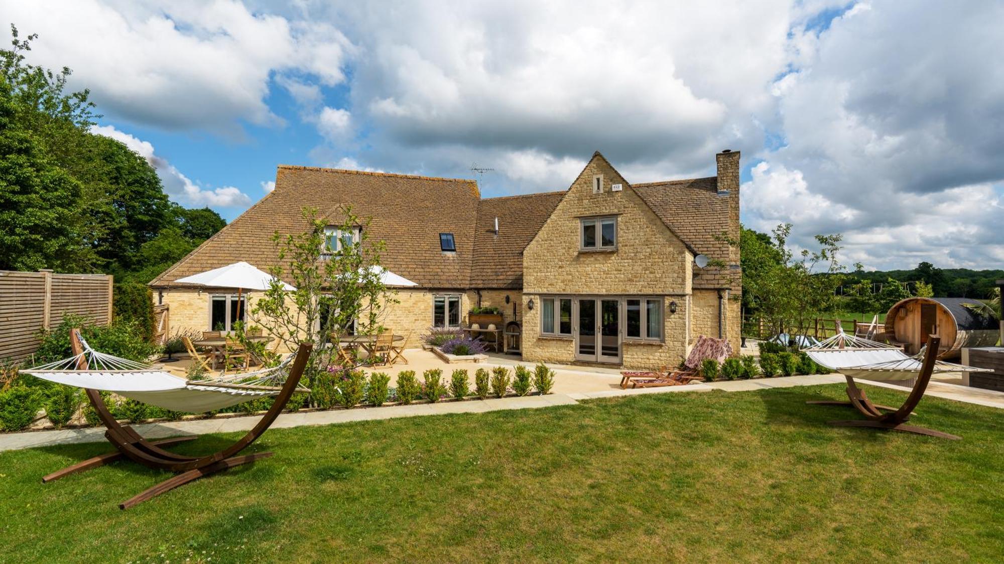 Warren House And Spa Boutique Cotswold Stay سيرنسيستر المظهر الخارجي الصورة